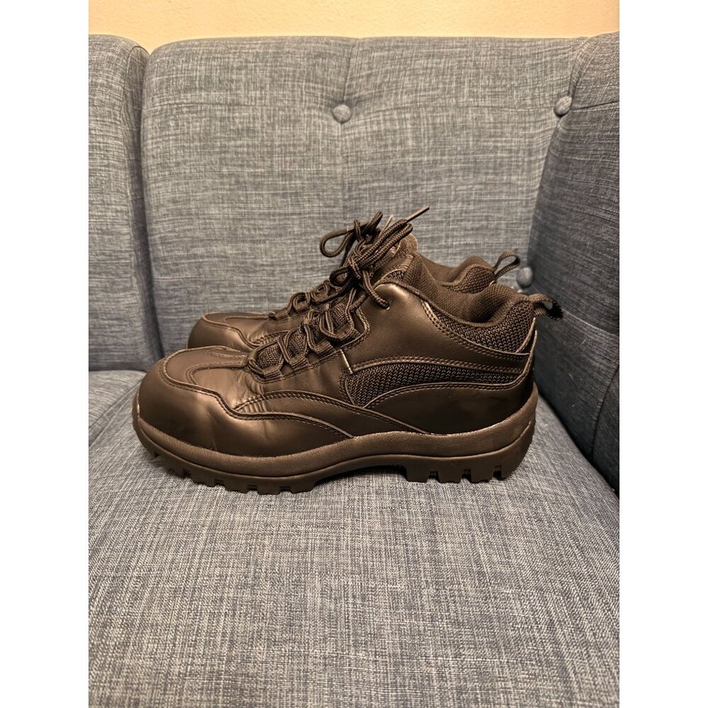 Cintas Mens Slip-Resistant Safety Toe Work Shoes Size‎ 10 Wide Steel Composite